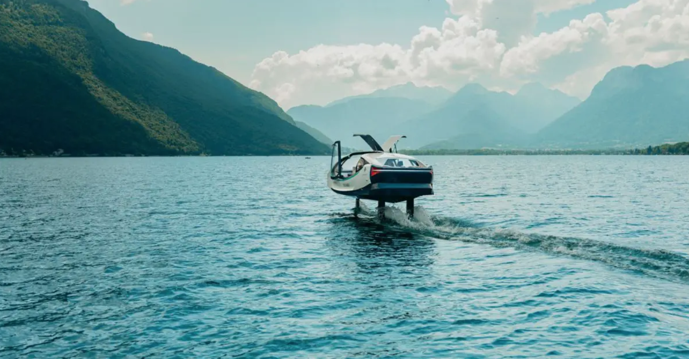 23/06/2023 - Des navettes électriques traversent le lac d’Annecy tout l’été ! - Actualités