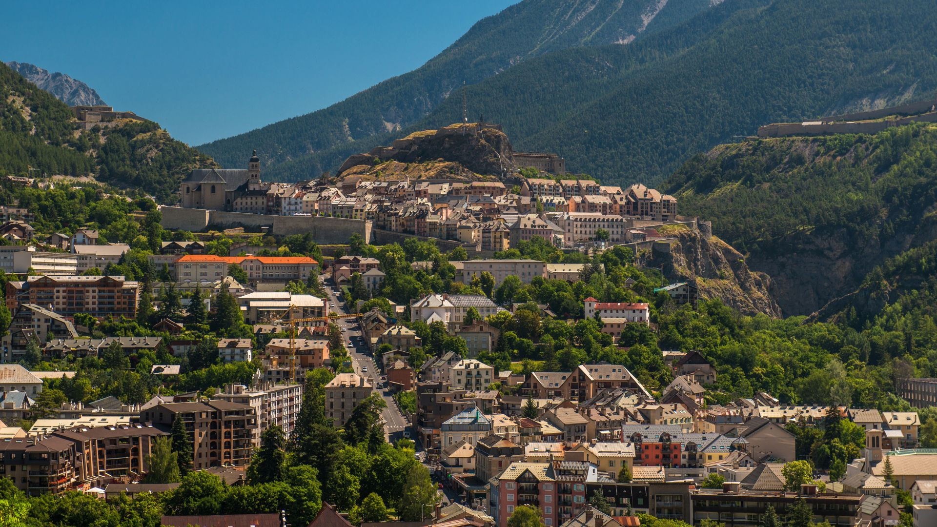 Les quartiers de Briançon : panorama et spécificités immobilières - Nos actualités à la montagne