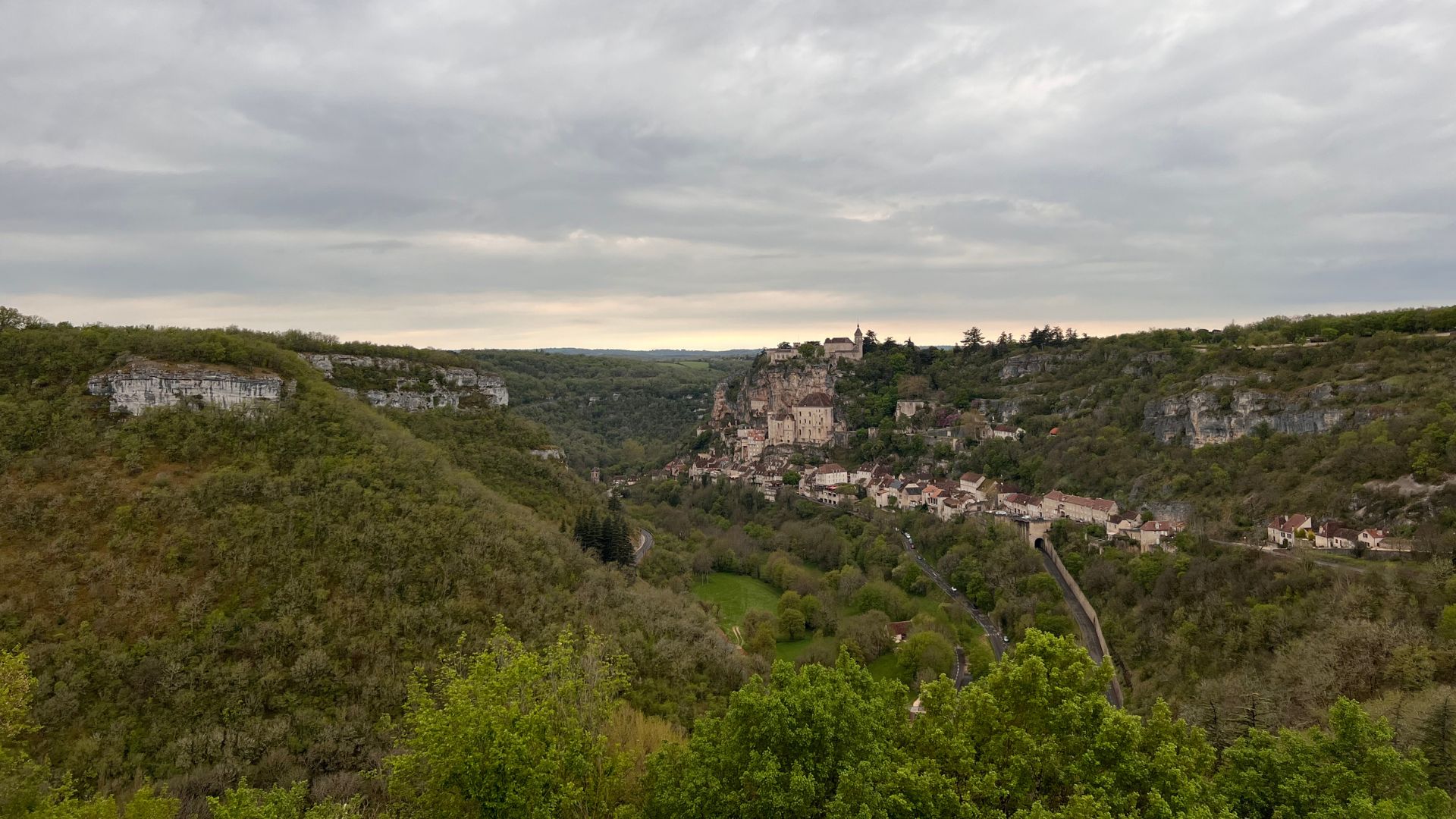 Immobilier à Decazeville en 2026 : marché, prix et opportunités - Actus immobilières à Figeac Decazeville
